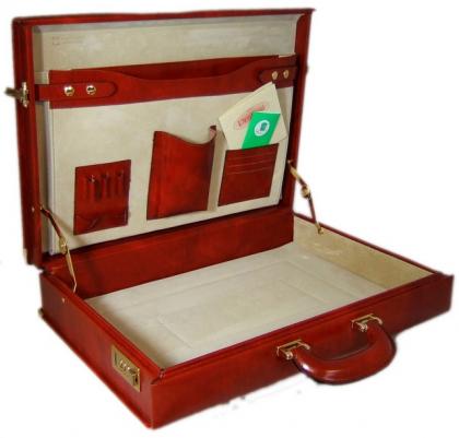 Machiavelli Attach Case in cow leather - Radica Brown Machiavelli Attach Case in cow leather - Radica Brown